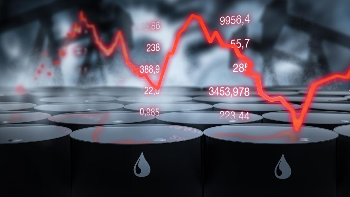 Oil tumbles more than 2% Monday
